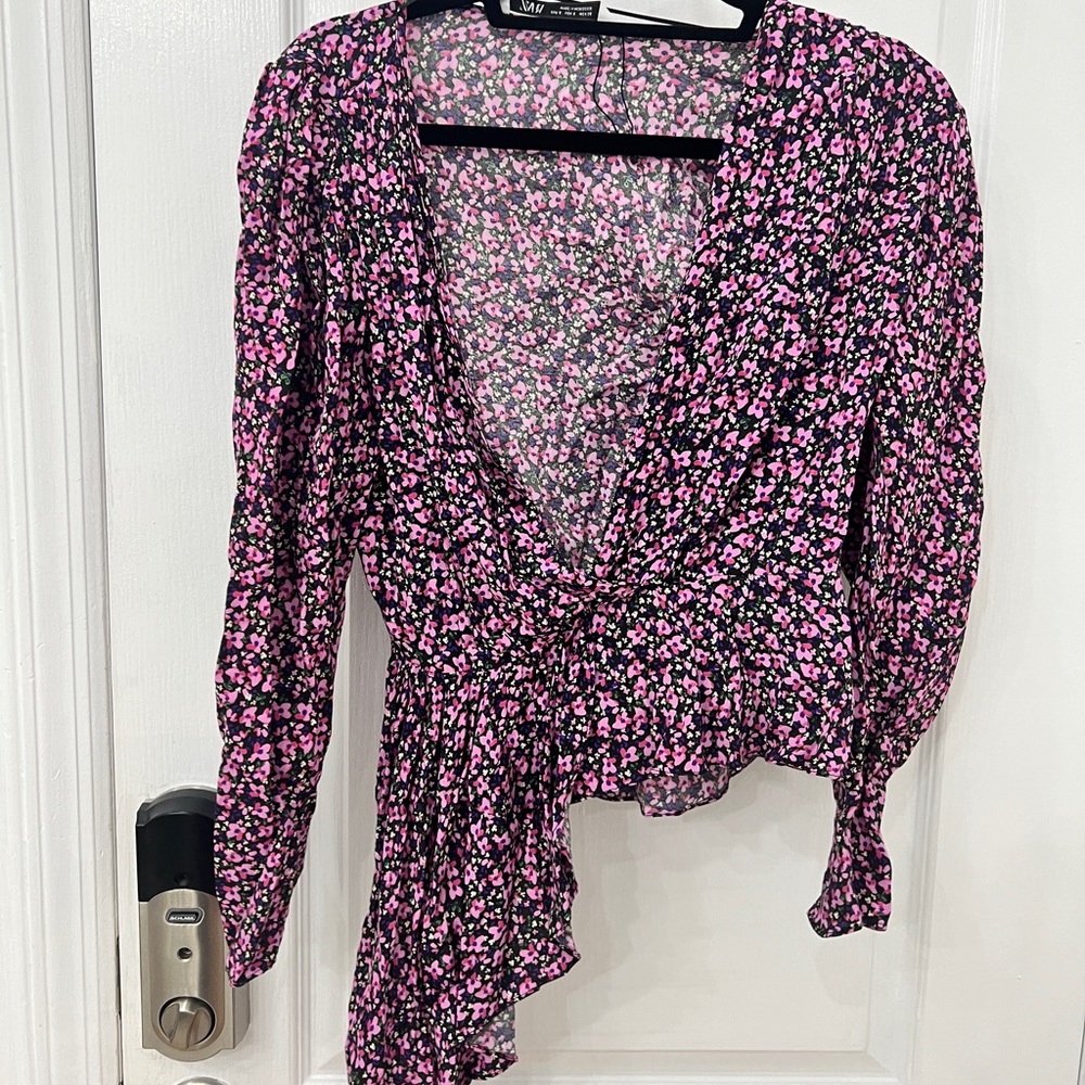 Zara floral side pleated top w/ balloon shoulders